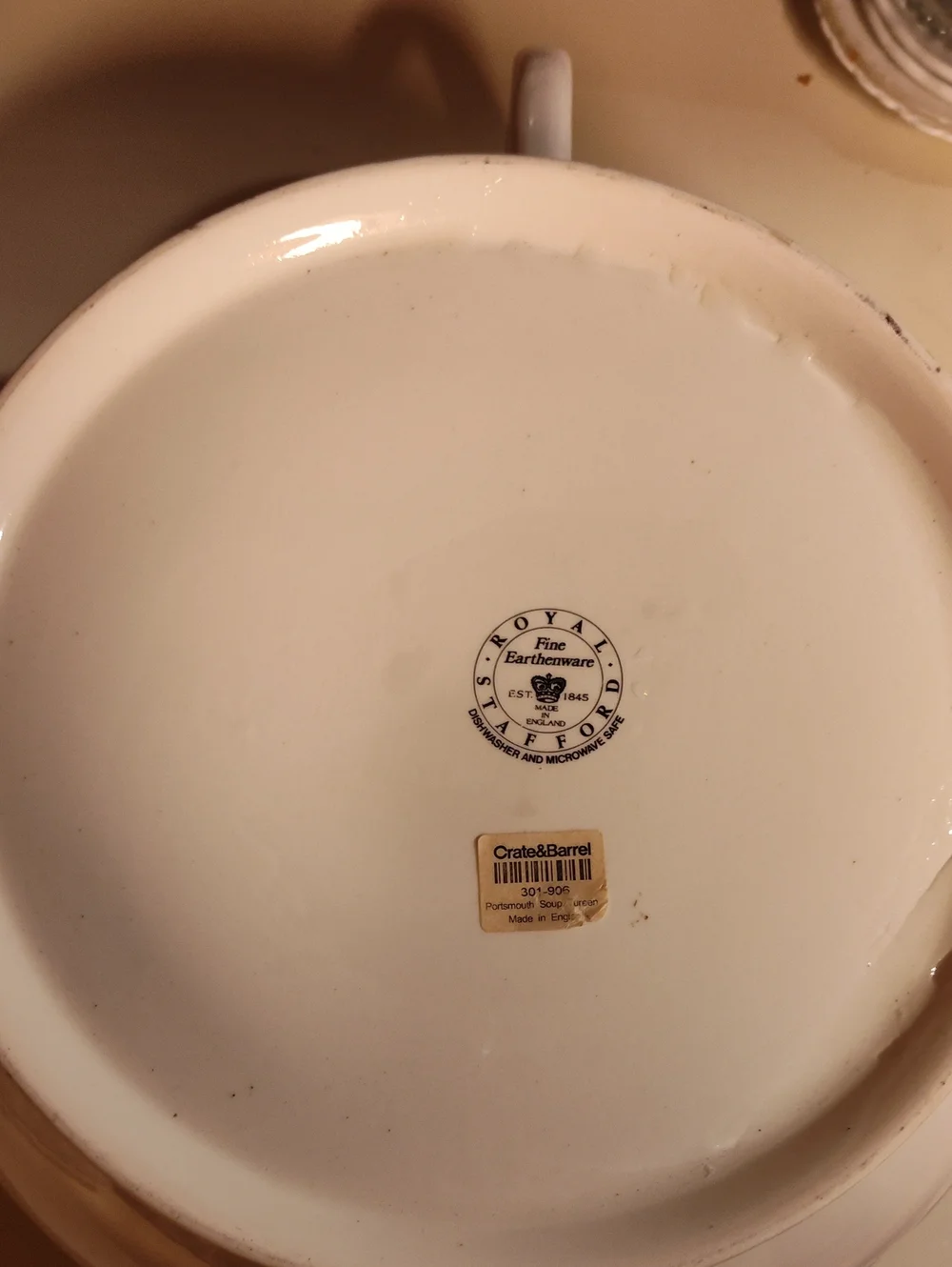 Crate&Barrel Cream Ceramic Covered Soup Tureen with Beaded Rim